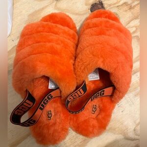 UGG Orange Slippers SZ 10 Like New